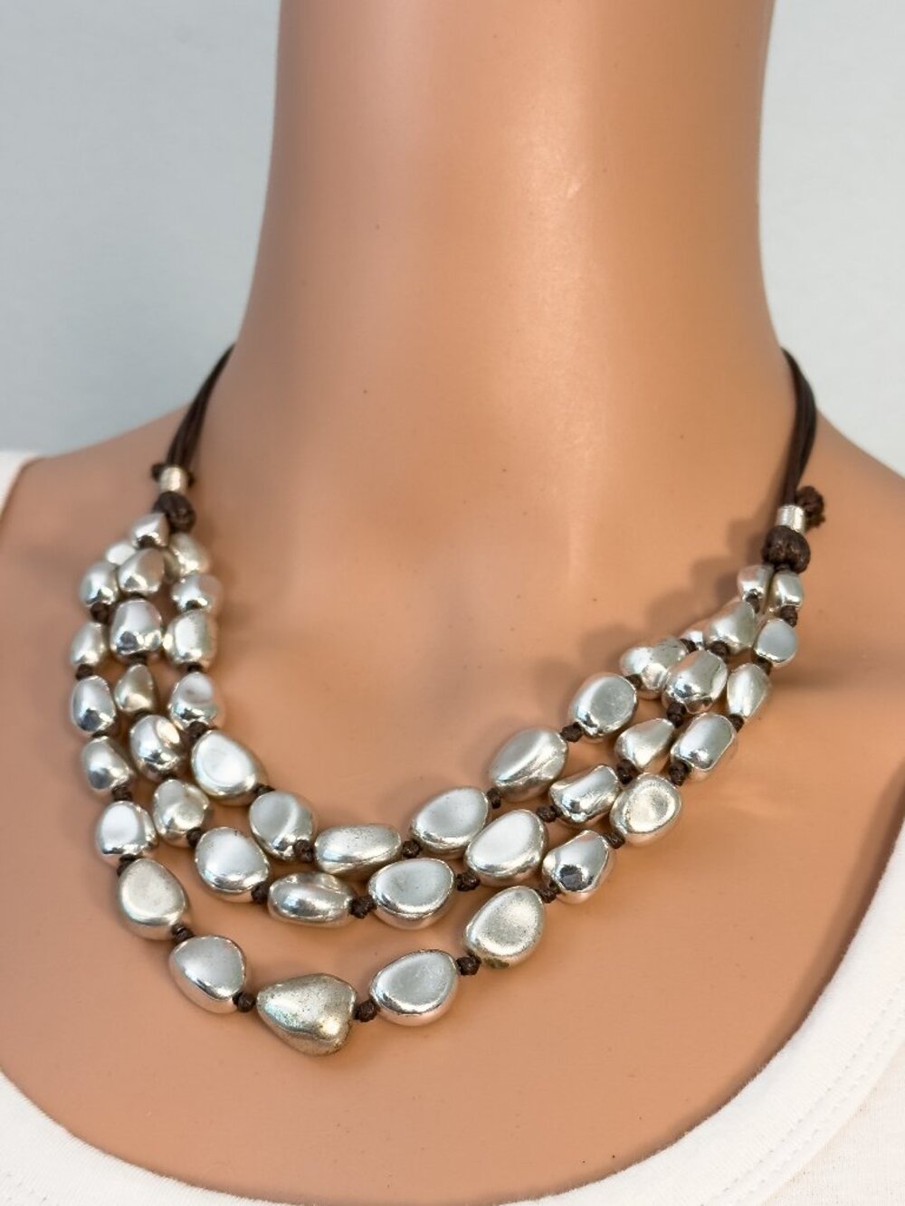 Designer Robert Lee Morris RLM Soho Silver Tone 3 Strand Beaded Necklace - Picture 5 of 14